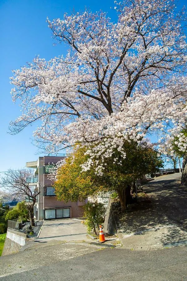 アパート 横浜市平楽園弐番館２階アパートメント