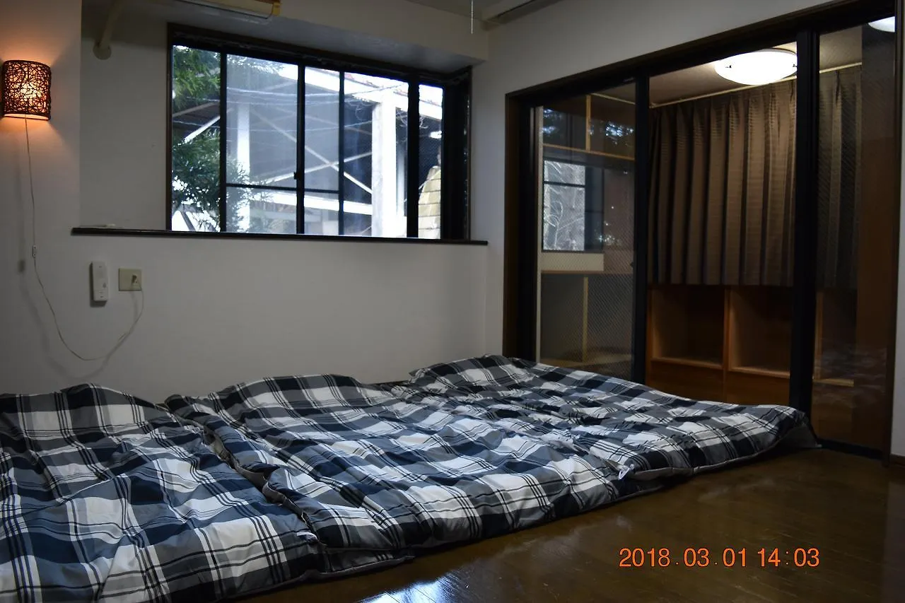 平楽園弐番館２階 Apartment Yokohama
