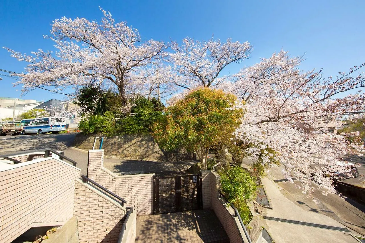 平楽園弐番館２階 Apartment Yokohama  Japan