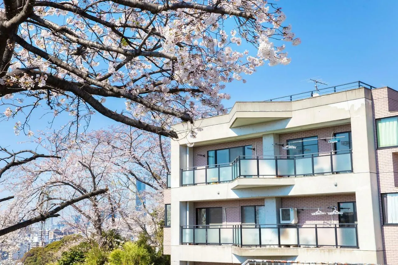 平楽園弐番館２階 Apartment Yokohama  Japan